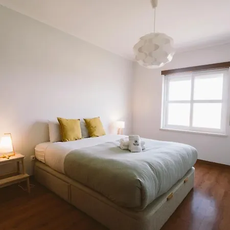 55 - Surfers Paradise *