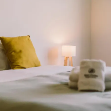 55 - Surfers Paradise *